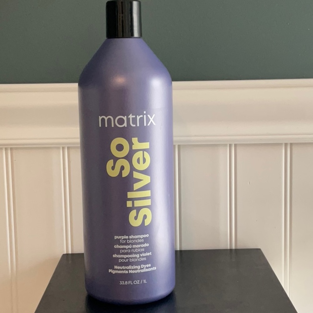 Matrix - SO SILVER Purple SHAMPOO for Blonde Hair - 33.8 oz - NEW & SEALED